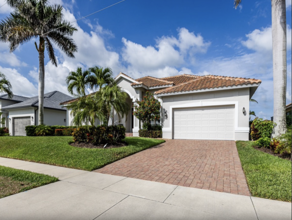 Marco Island Three bedroom Lovely Home Away from Home