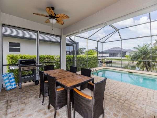 Marco Island Three bedroom Lovely Home Away from Home