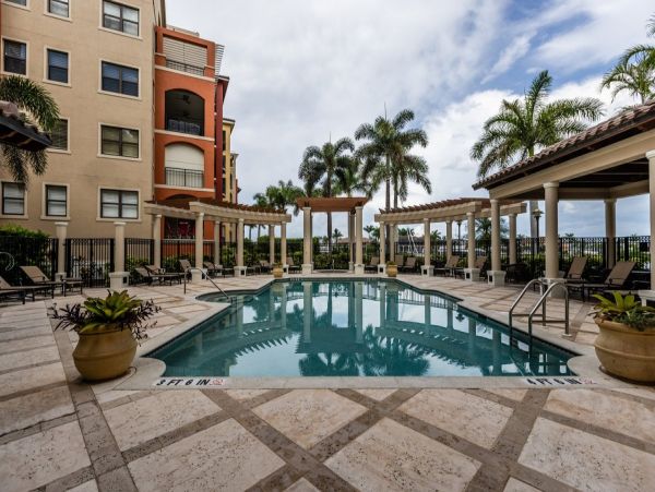 Marco Island Condo with Views of the Bay Live, Shop & Dine