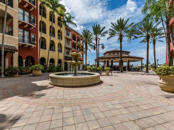 Marco Island Condo with Views of the Bay Live, Shop & Dine