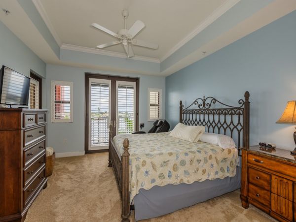 Marco Island Condo with Views of the Bay Live, Shop & Dine