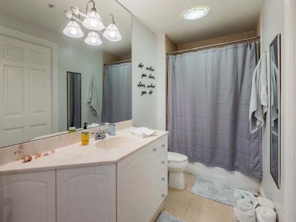 Marco Island Condo with Views of the Bay Live, Shop & Dine
