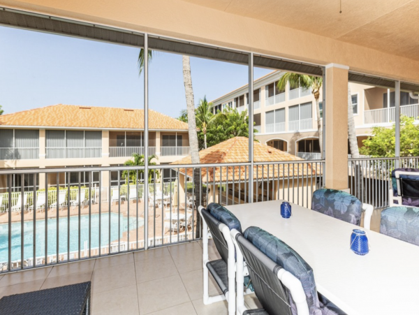 Lovely Marco Island Town Vacation Home