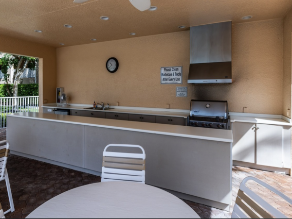Lovely Marco Island Town Vacation Home