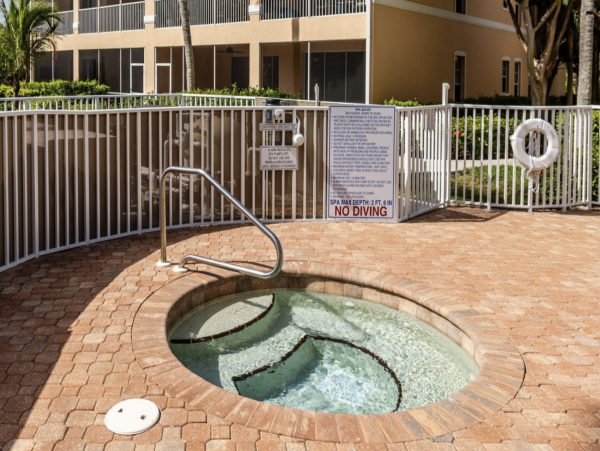 Lovely Marco Island Town Vacation Home