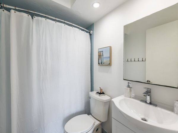 Walk to Beach Marco Island Vacation Home Sleeps 8