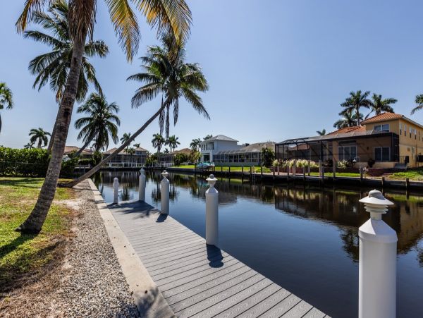 Walk to Beach Marco Island Vacation Home Sleeps 8