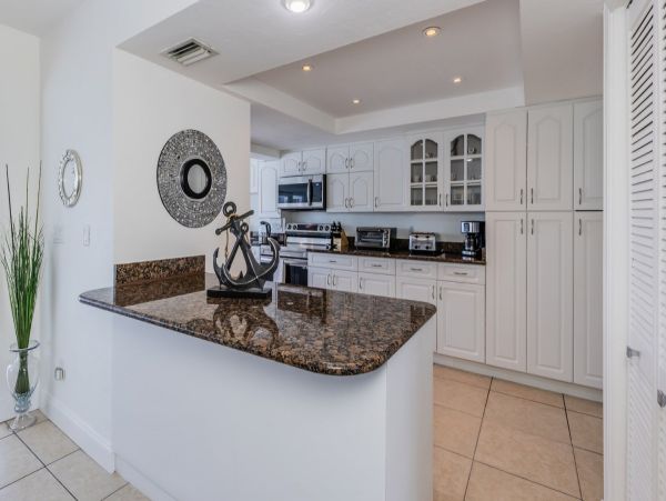 Walk to Beach Marco Island Vacation Home Sleeps 8