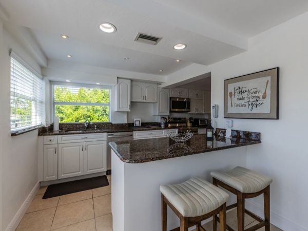 Walk to Beach Marco Island Vacation Home Sleeps 8