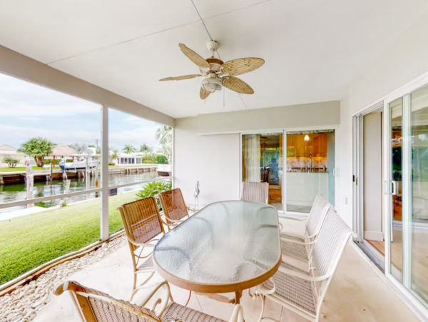 Charming 3 Bedroom Vacation Home in Riviera Beach