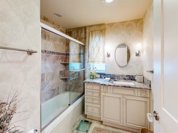Charming 3 Bedroom Vacation Home in Riviera Beach