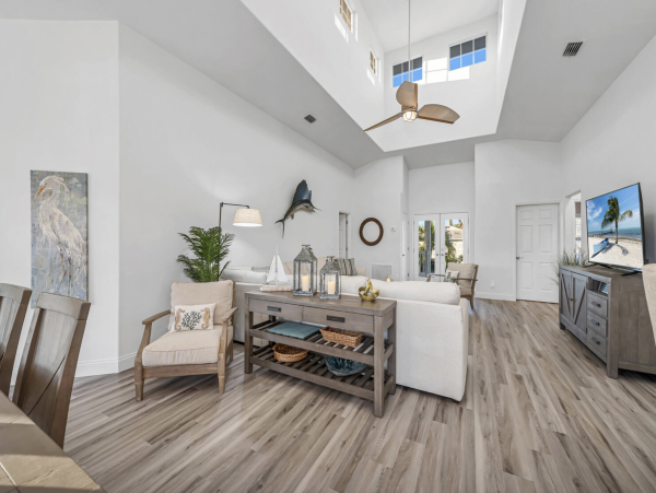 Naples Luxury Three Bedroom Vacation Home