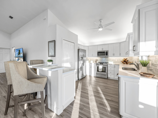 Naples Luxury Three Bedroom Vacation Home