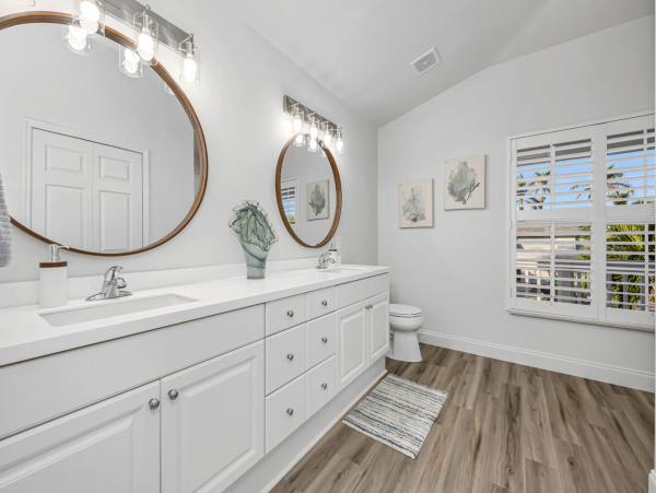 Naples Luxury Three Bedroom Vacation Home