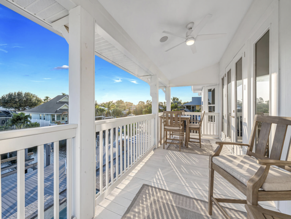 Naples Luxury Three Bedroom Vacation Home