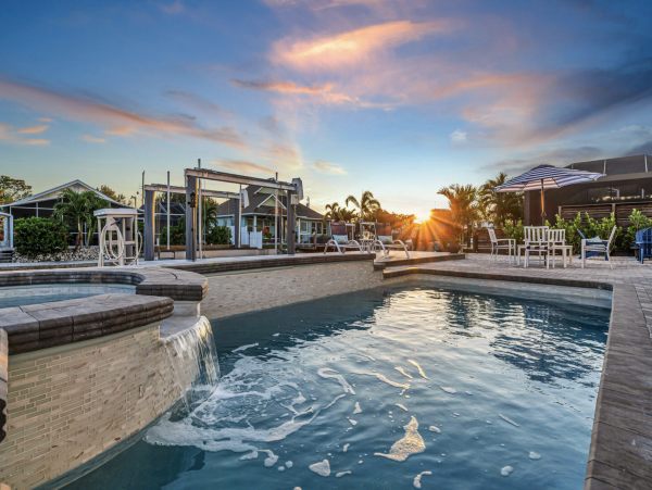 Naples Luxury Three Bedroom Vacation Home