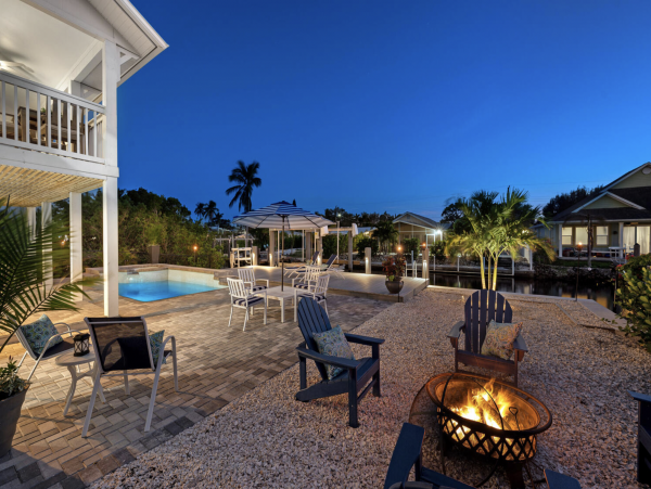 Naples Luxury Three Bedroom Vacation Home
