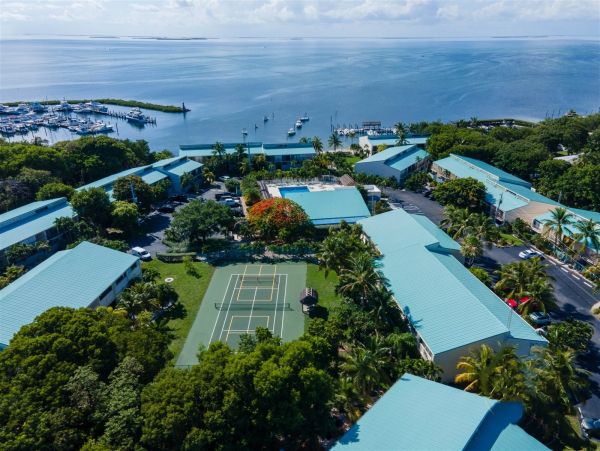 Islamorada Three Bedroom + Loft Vacation Rental Gulf Views