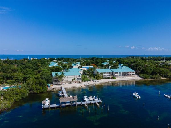 Islamorada Three Bedroom + Loft Vacation Rental Gulf Views