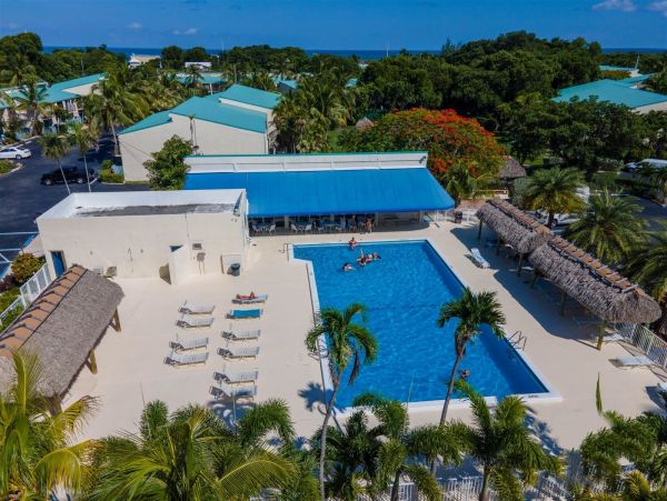 Islamorada Three Bedroom + Loft Vacation Rental Gulf Views