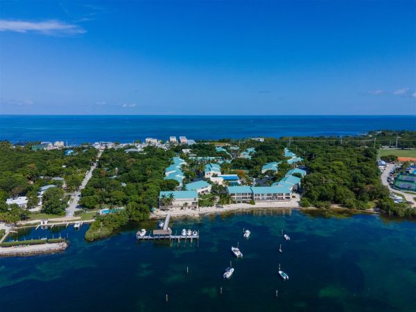 Islamorada Three Bedroom + Loft Vacation Rental Gulf Views