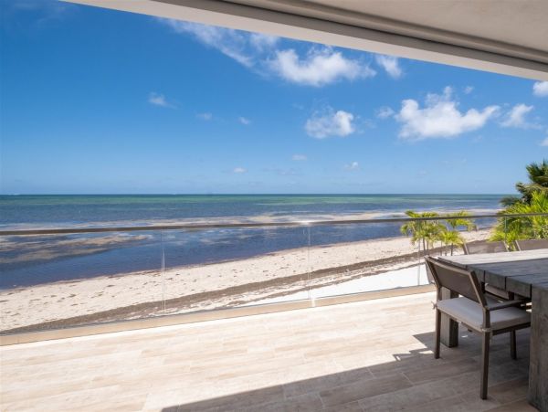 Beachfront 5 Bedroom Vacation Rental in Islamorada Sleeps 10