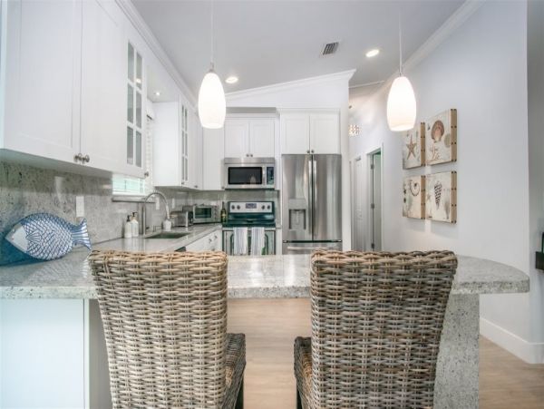 Tavernier Waterfront Vacation Home with 3 Bedrooms Sleeps 6