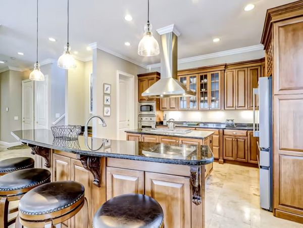 Five Bedroom Luxury Vacation Rental in Hilton Head Near the Beach