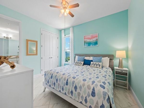 Charming Three Bedroom Condo with Great Resort Amenities