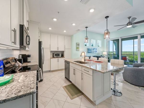 Charming Three Bedroom Condo with Great Resort Amenities