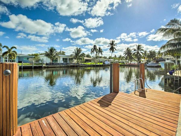 Spacious Vacation Rental with 3 Bedrooms in Pompano Beach