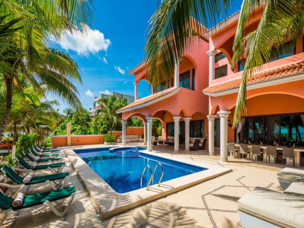 Beachfront Luxury 10 Bedroom Vacation Rental in Tulum
