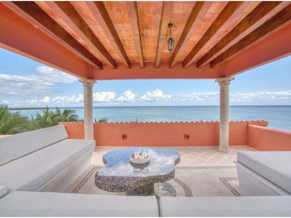 Beachfront Luxury 10 Bedroom Vacation Rental in Tulum