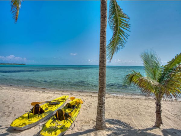 Beachfront Luxury 10 Bedroom Vacation Rental in Tulum