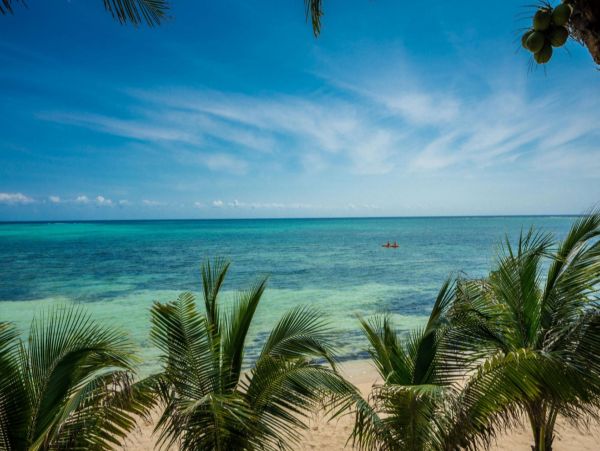 Beachfront Luxury 10 Bedroom Vacation Rental in Tulum