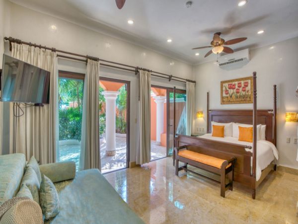 Beachfront Luxury 10 Bedroom Vacation Rental in Tulum