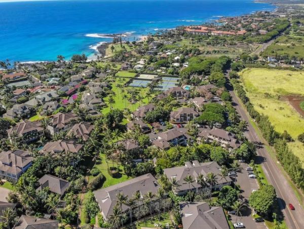 Koloa Two Bedroom Vacation Condo with Easy Beach Access