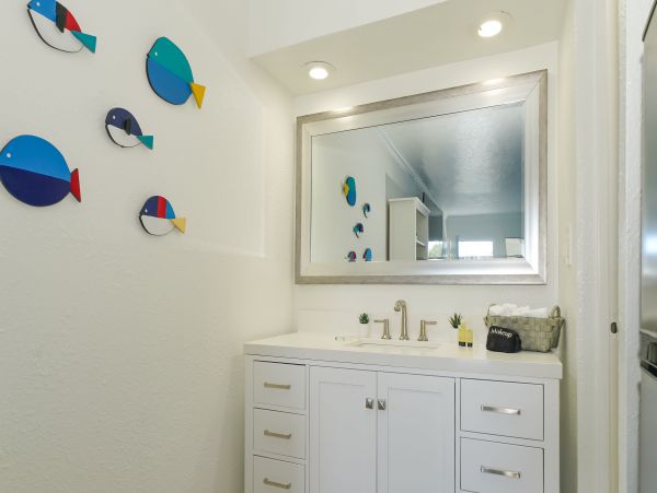 Lovely Hotel Room - Condo with Water Views