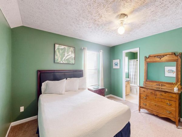 Charming 3 Bedroom Vacation Rental in Panama City Beach