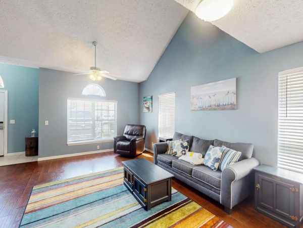 Charming 3 Bedroom Vacation Rental in Panama City Beach