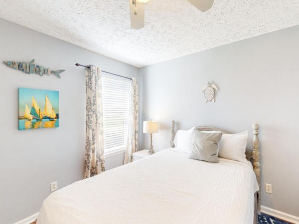 Charming 3 Bedroom Vacation Rental in Panama City Beach