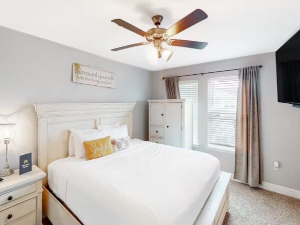 Panama City Beach Three Bedroom Sophisticated Vacation Rental