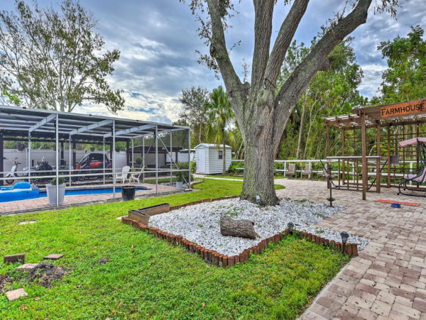 Cozy Studio in Sarasota with Communal Pool