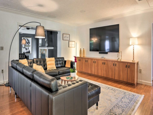 Stylish 3 Bedroom Vacation Rental in Sarasota