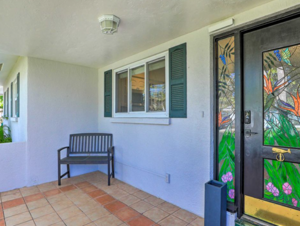 Stylish 3 Bedroom Vacation Rental in Sarasota