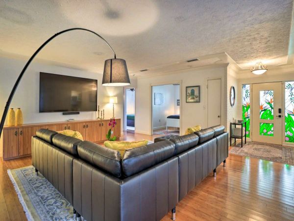Stylish 3 Bedroom Vacation Rental in Sarasota