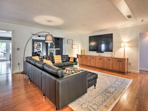 Stylish 3 Bedroom Vacation Rental in Sarasota