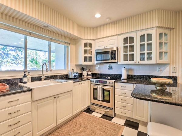 Stylish 3 Bedroom Vacation Rental in Sarasota