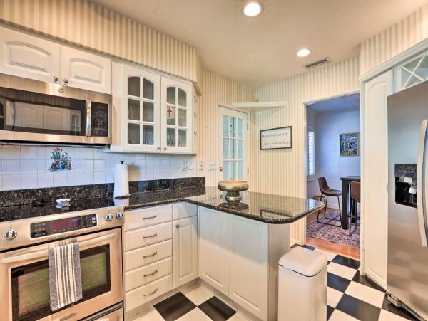 Stylish 3 Bedroom Vacation Rental in Sarasota