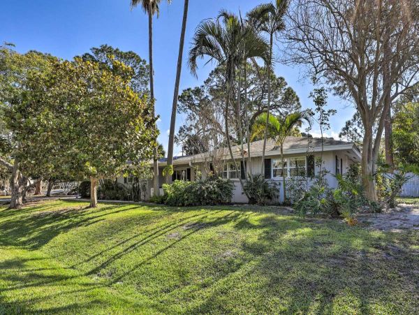 Stylish 3 Bedroom Vacation Rental in Sarasota